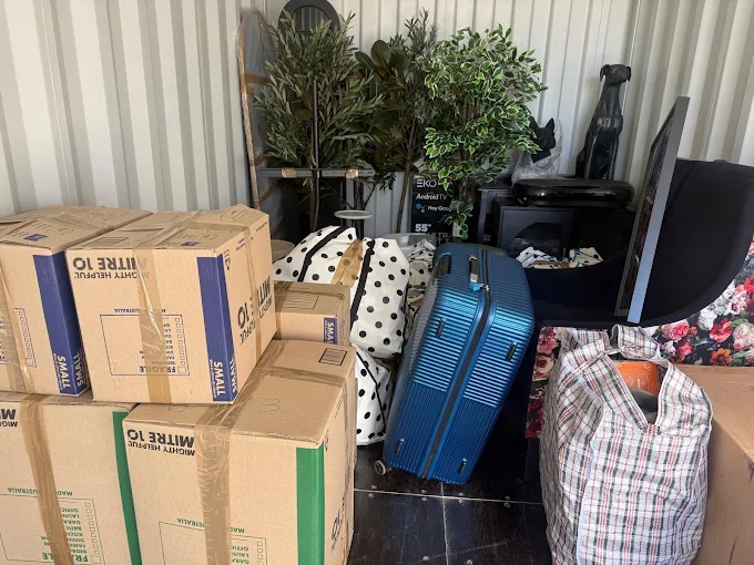 Removalists Albion